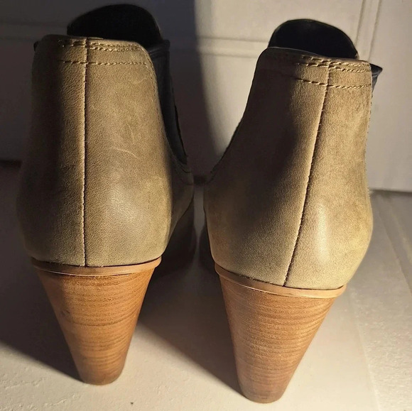 Cole Haan Womens Ankle Boot Bootie Brown Tanned Nubuck Wedge Heel Size 6 - Picture 7 of 15